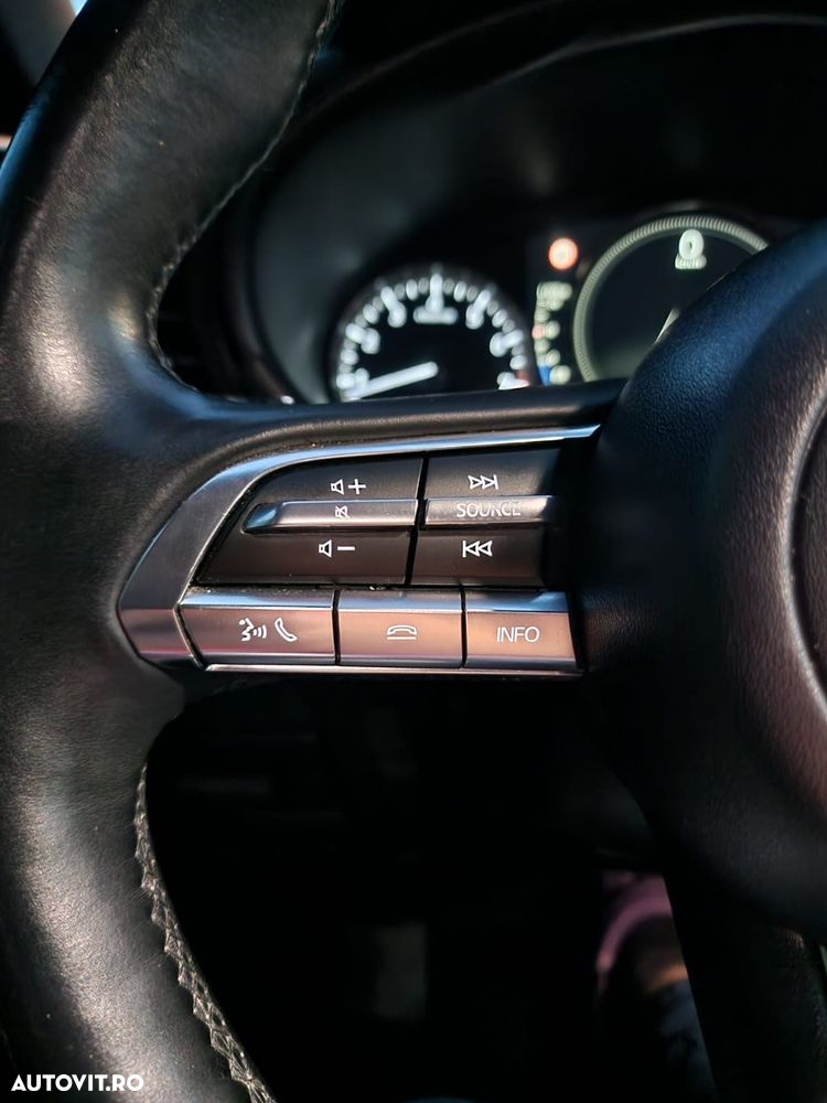 Mazda 3 e-Skyactiv G122 AT MHEV Plus - 14