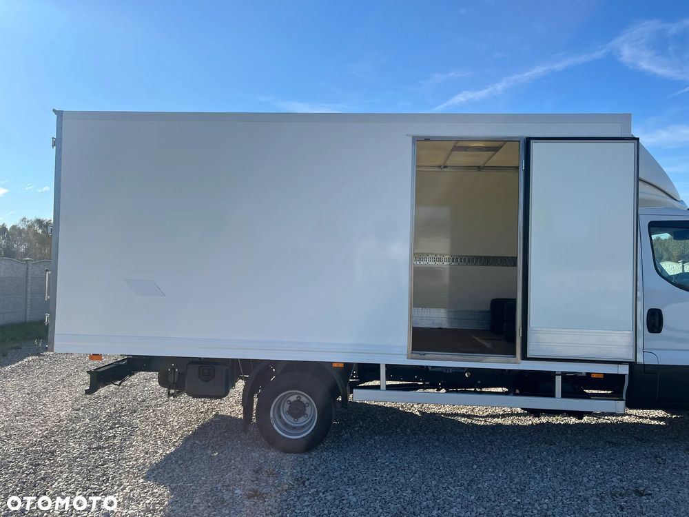 Iveco Daily 72C18 3.0/180KM Kontener 10-palet Ładowność-4000kg 3.0/180KM - 10