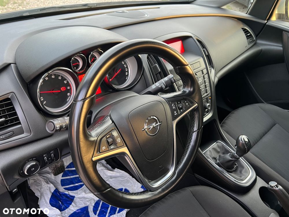 Opel Astra 1.4 Turbo - 16