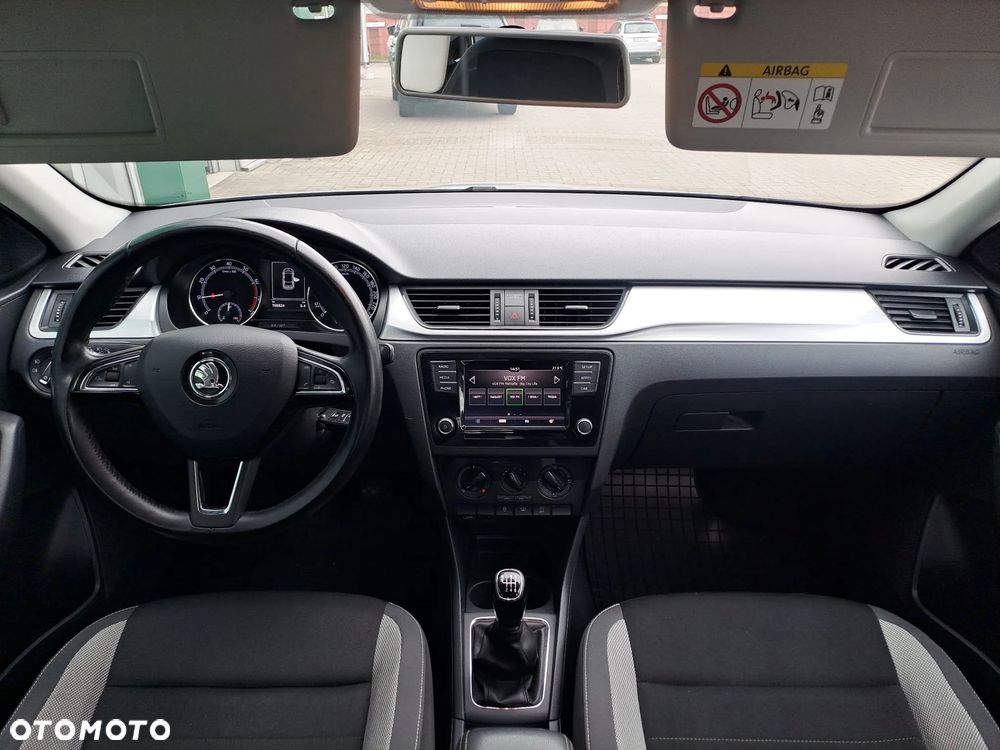Skoda RAPID Spb 1.0 TSI Ambition - 10