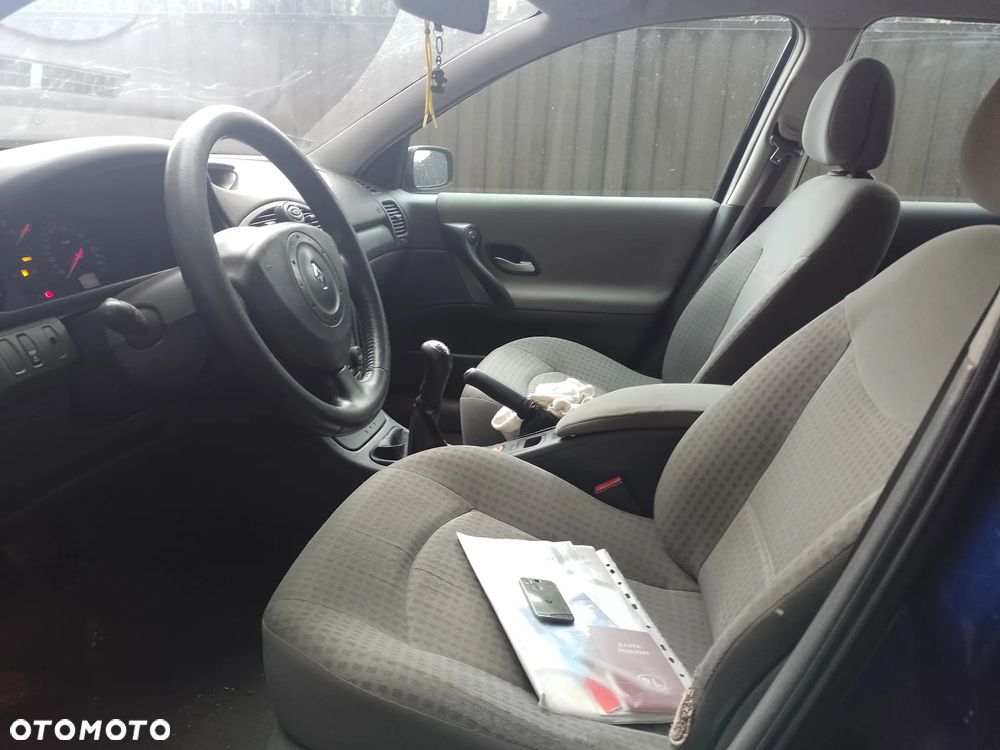 Renault Laguna - 1