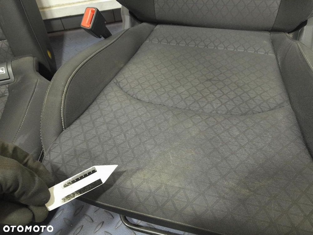 KIA CEED III LIFT HB 5D FOTELE KANAPA OPARCIE TAPICERKI BOCZKI EU KOMPLET - 3