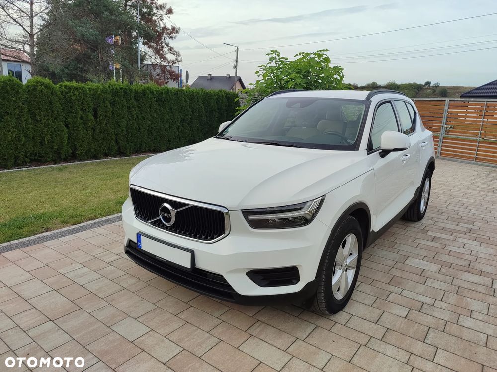 Volvo XC 40 T3 Momentum - 29