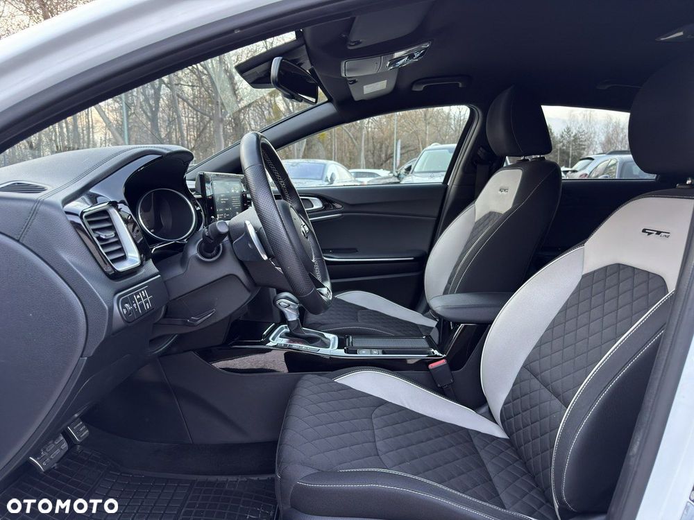 Kia ProCeed 1.4 T-GDI GT Line DCT - 12