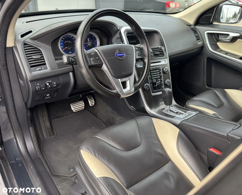 Volvo XC 60 D5 AWD RDesign - 15