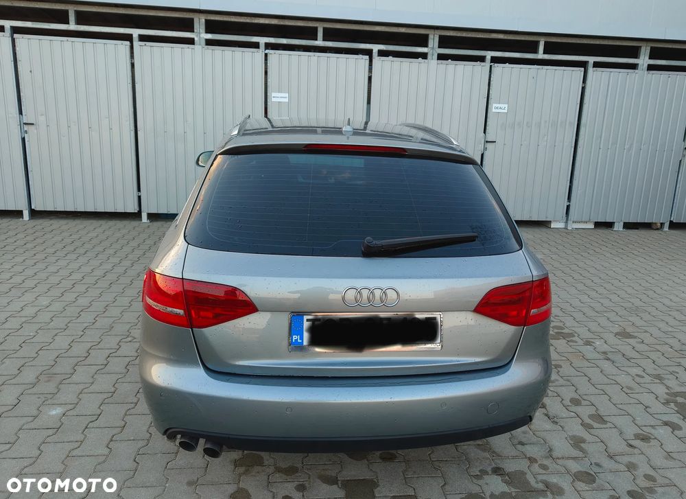 Audi A4 Avant 2.0 TDI - 13