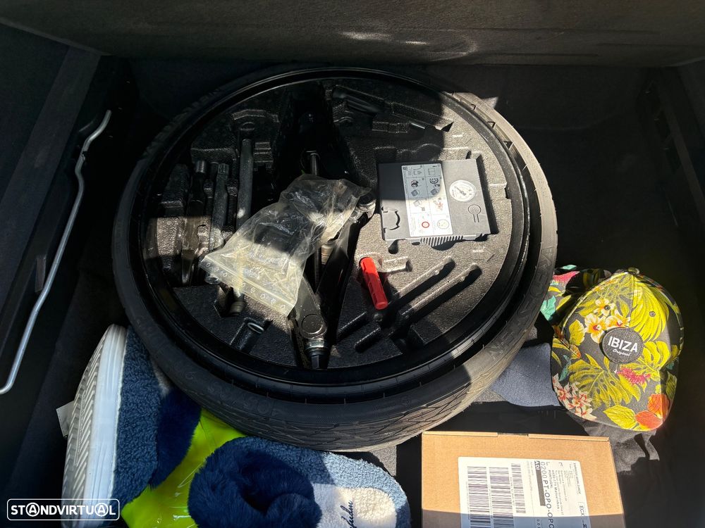 VW Touareg 3.0 TDI V6 Elegance Plus - 40