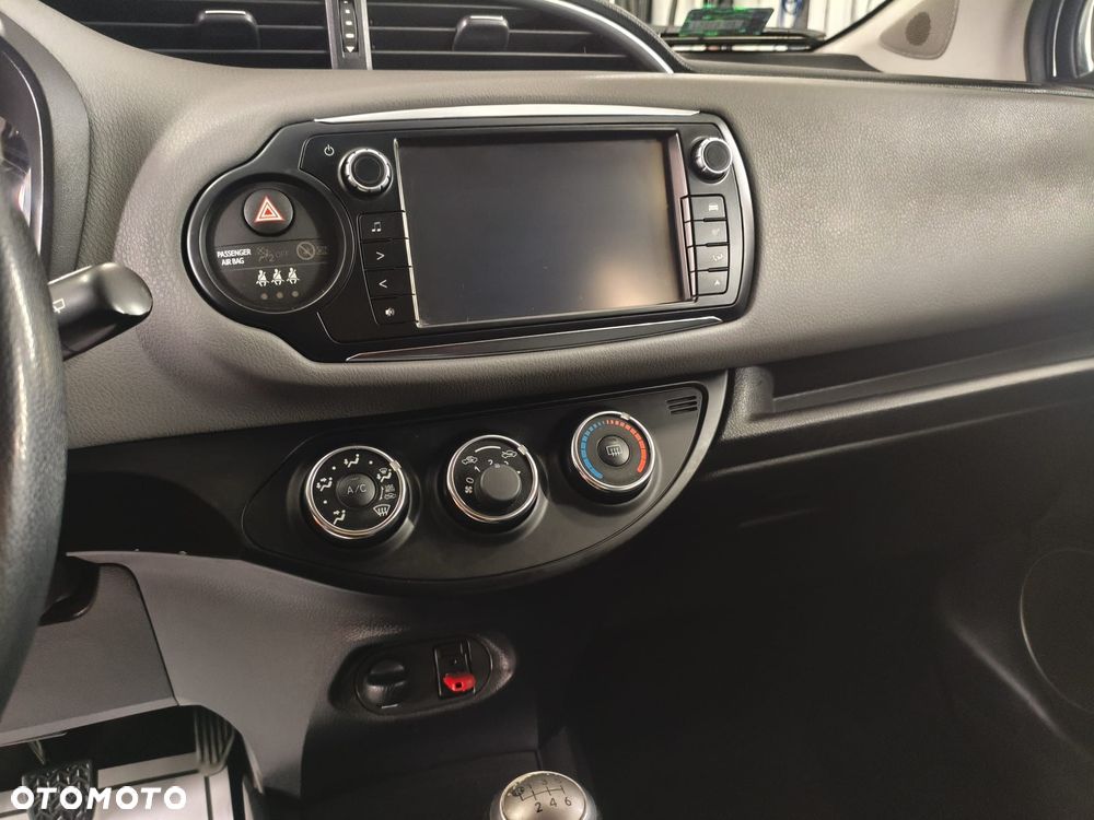 Toyota Yaris 1.33 Selection Passion - 8