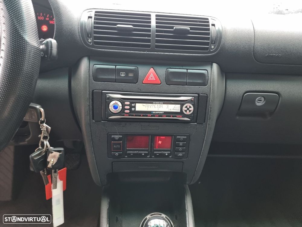 Audi A3 1.6 - 9