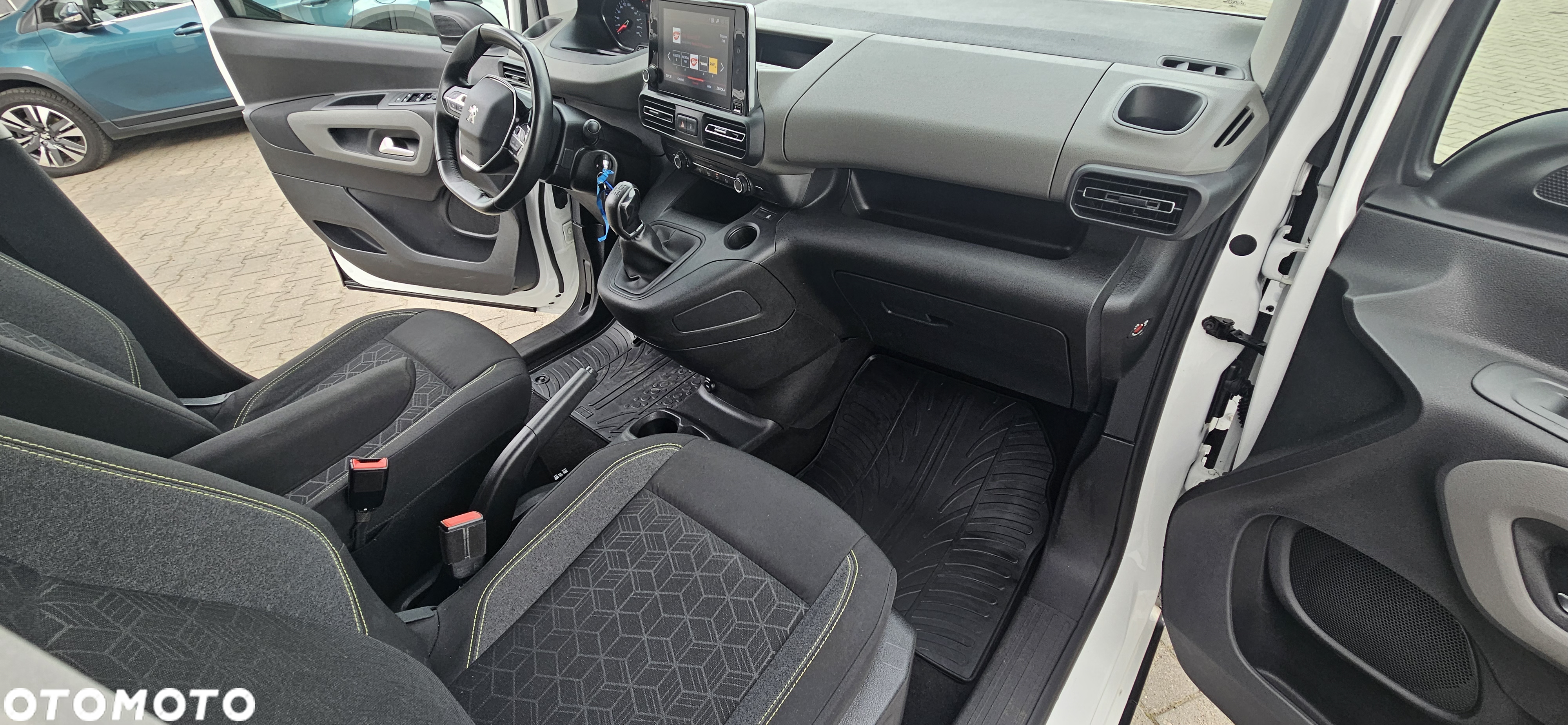 Peugeot Rifter 1.5 BlueHDI Active - 13