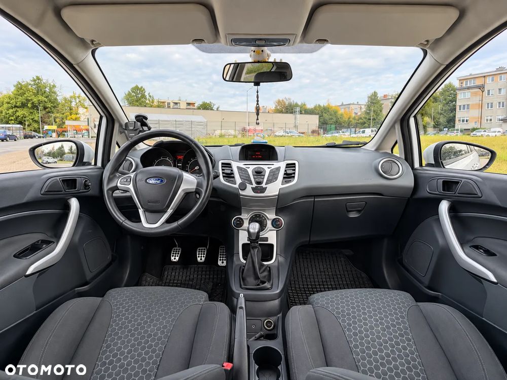 Ford Fiesta 1.6 Sport - 12
