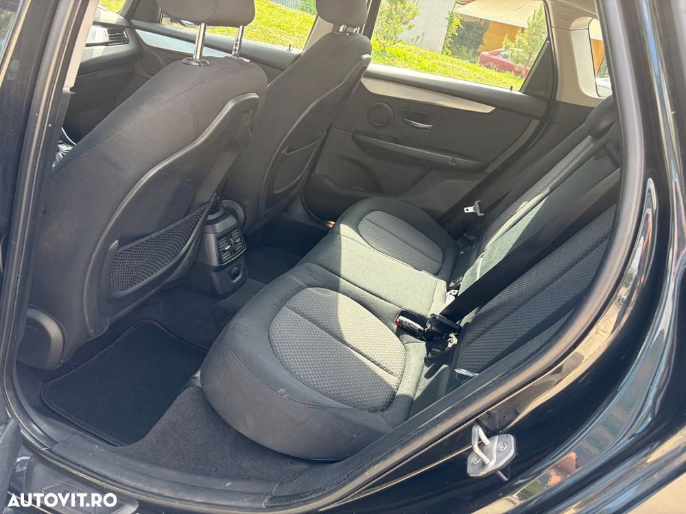 BMW Seria 2 218d Luxury Line - 12