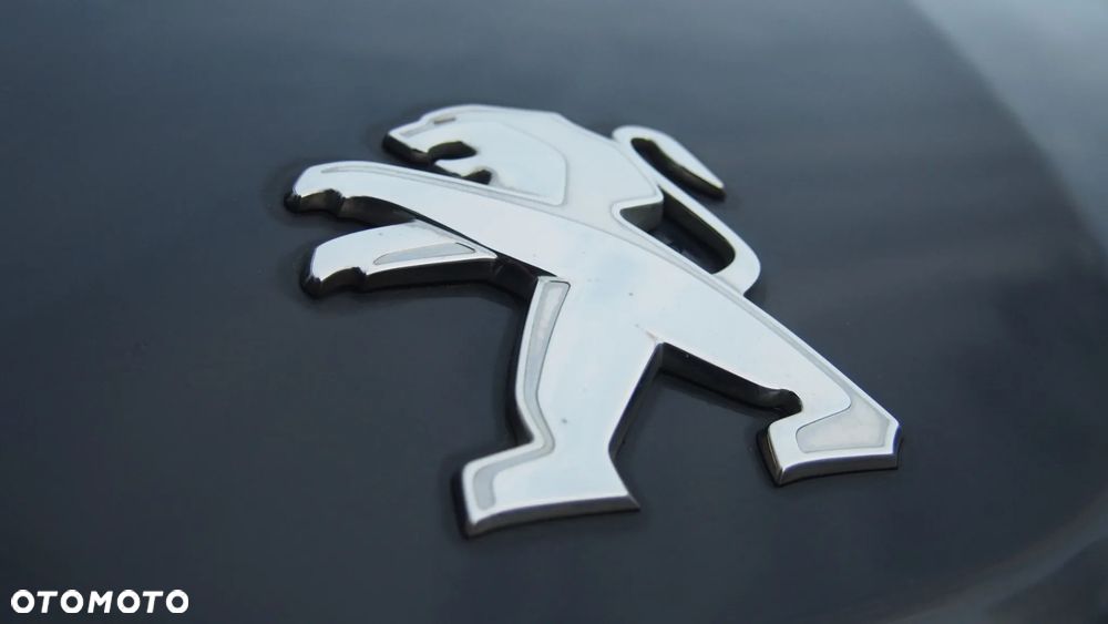 Peugeot 2008 1.2 Pure Tech Style S&S - 39