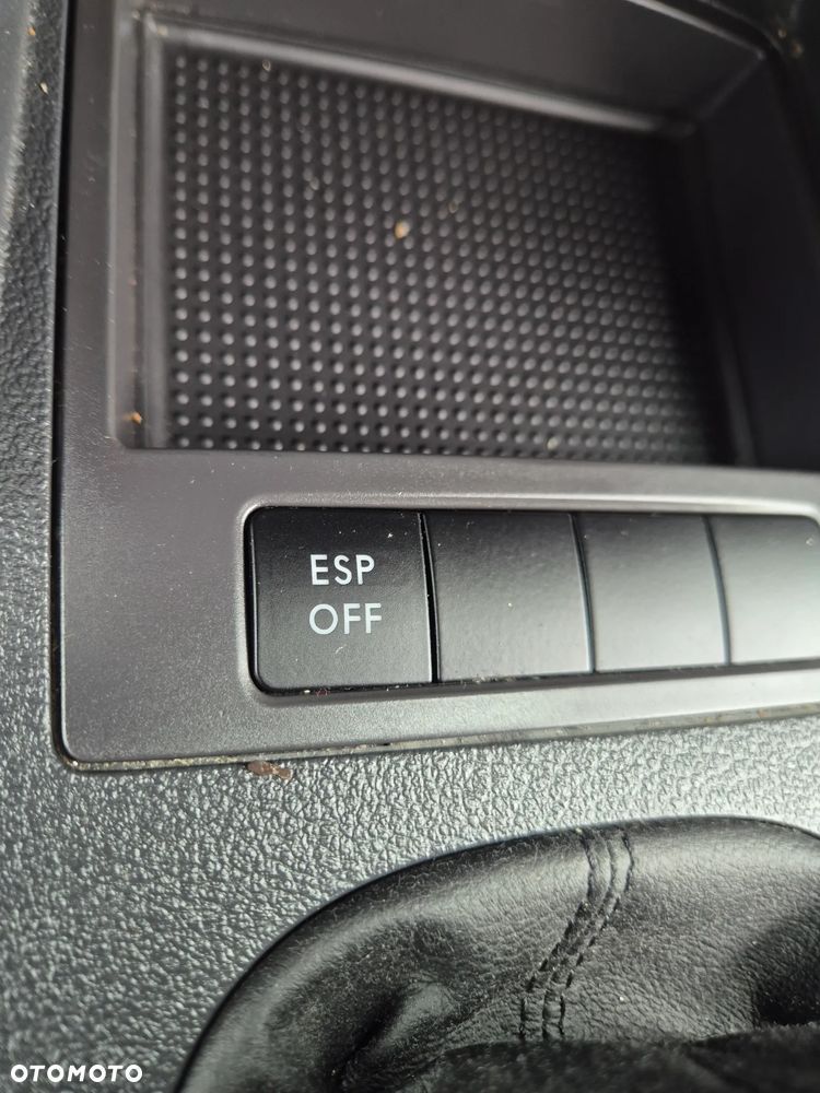 Volkswagen Touran 1.9 TDI DPF United - 37
