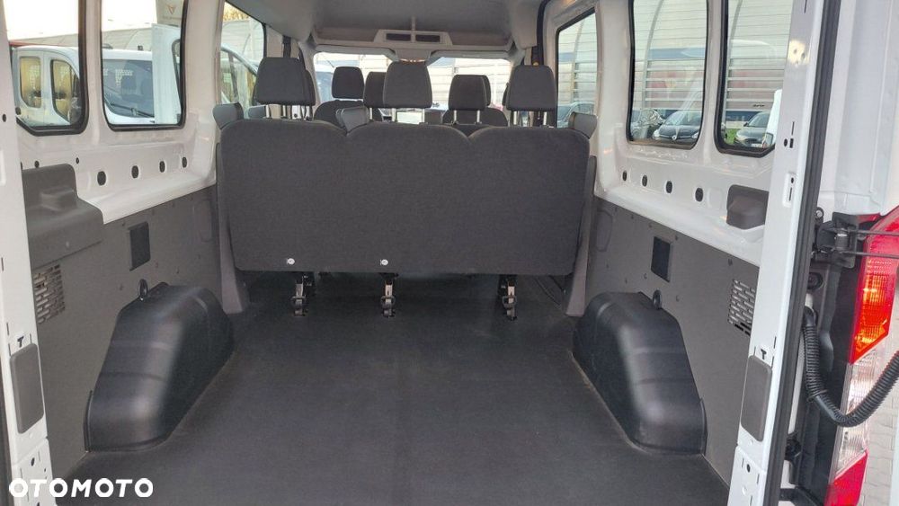 Ford Nowy Transit - 9