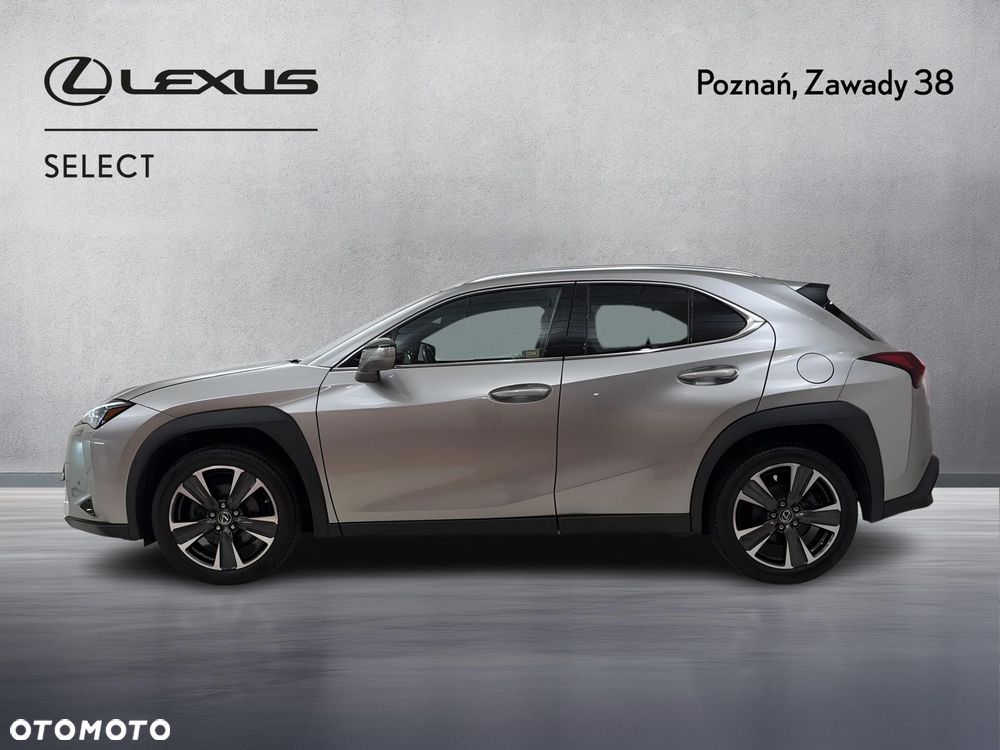 Lexus UX - 5