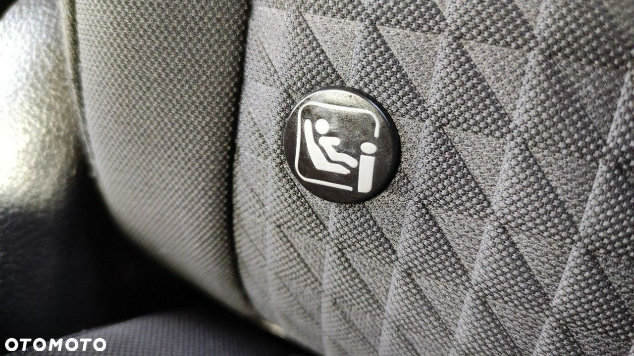 Ford Grand C-MAX - 23