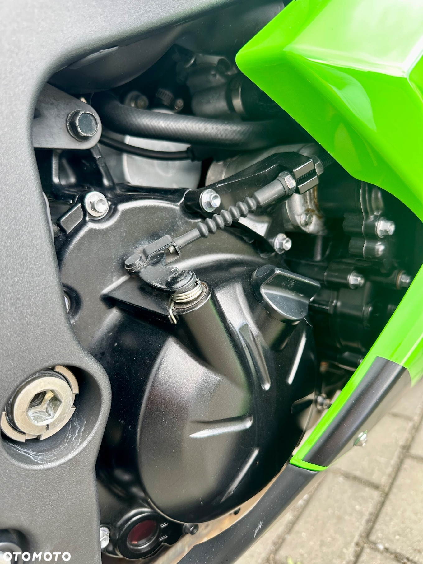 Kawasaki ZXR - 24