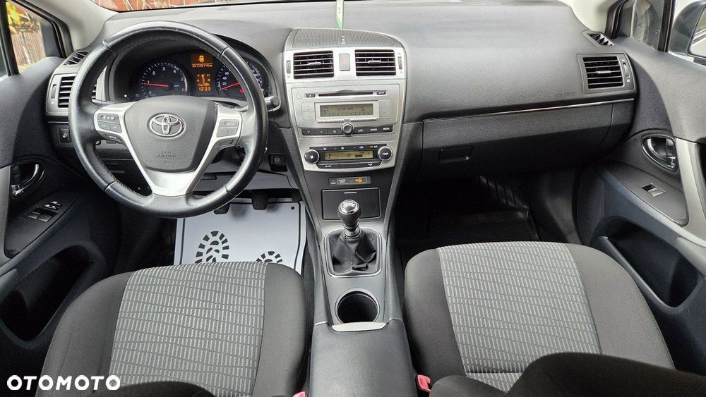Toyota Avensis - 14