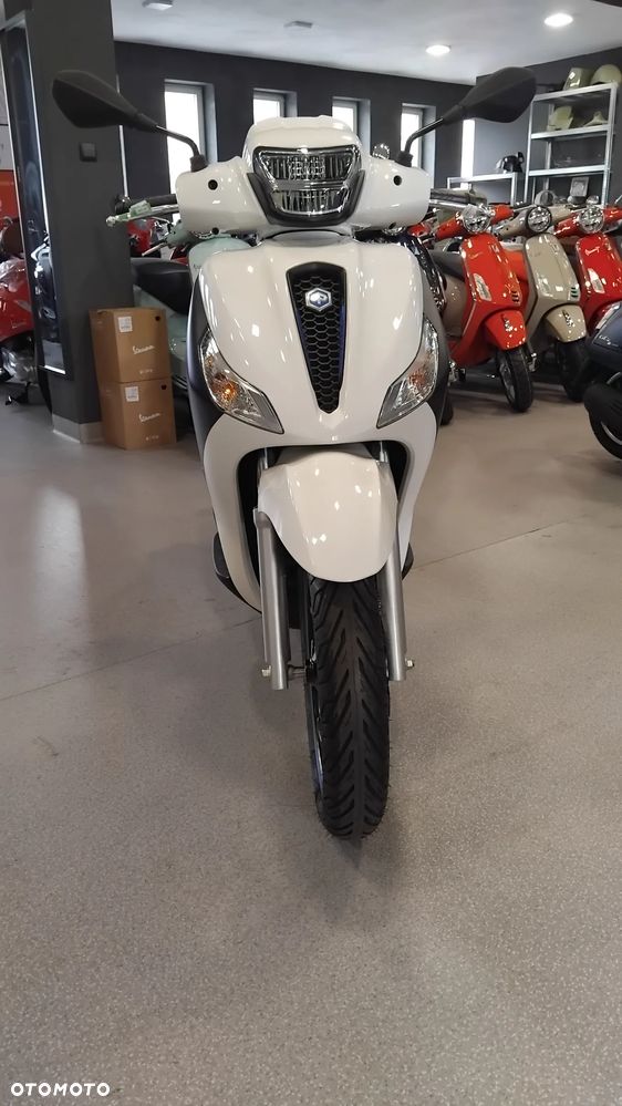 Piaggio Medley - 5