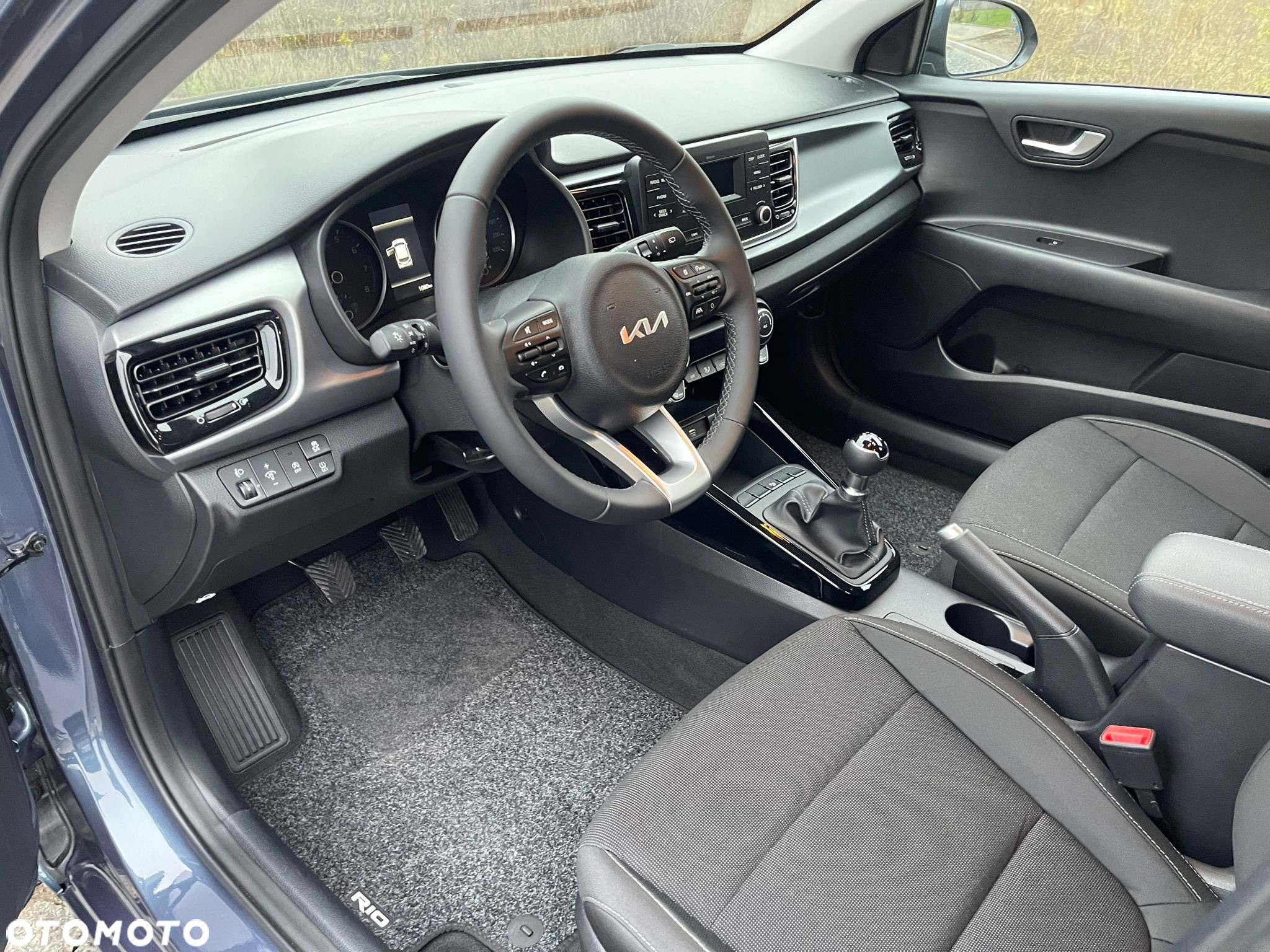 Kia Rio - 35