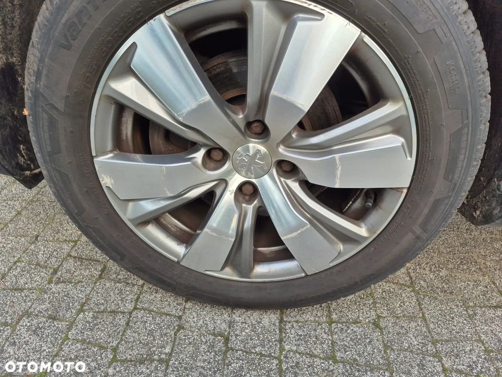 Peugeot 2008 PureTech 110 Stop&Start EAT6 Active - 28