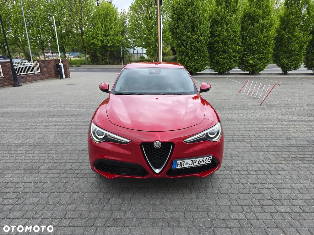 Alfa Romeo Stelvio 2.2 16V AT8 Q4 Lusso - 4