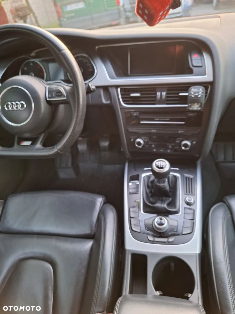 Audi A4 Avant 2.0 TDI DPF S line Sportpaket - 19