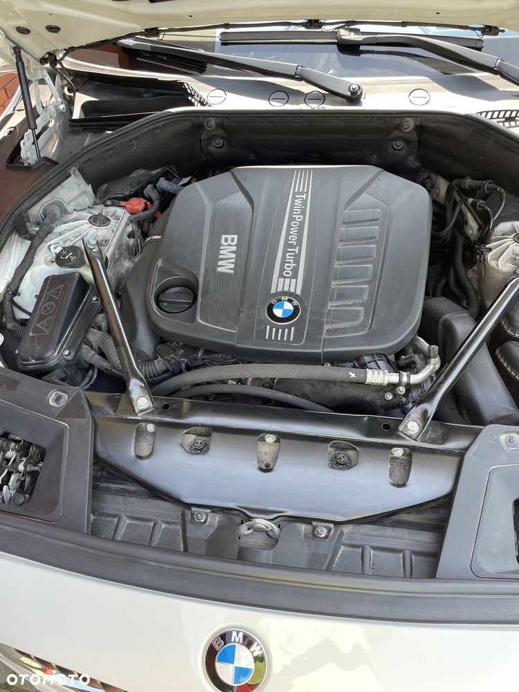 BMW Seria 5 530d xDrive Sport-Aut Luxury Line - 14