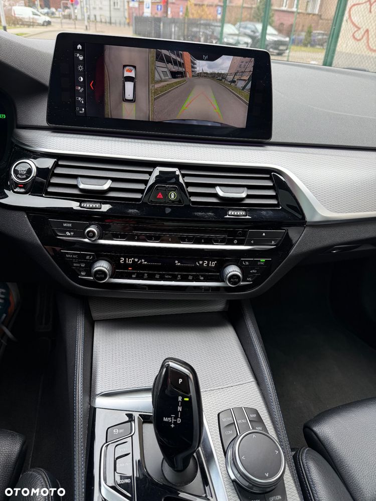 BMW Seria 5 520d M Sport Edition - 39
