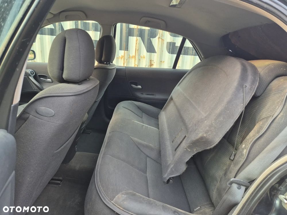 Renault Laguna 2.0 Authentique - 29