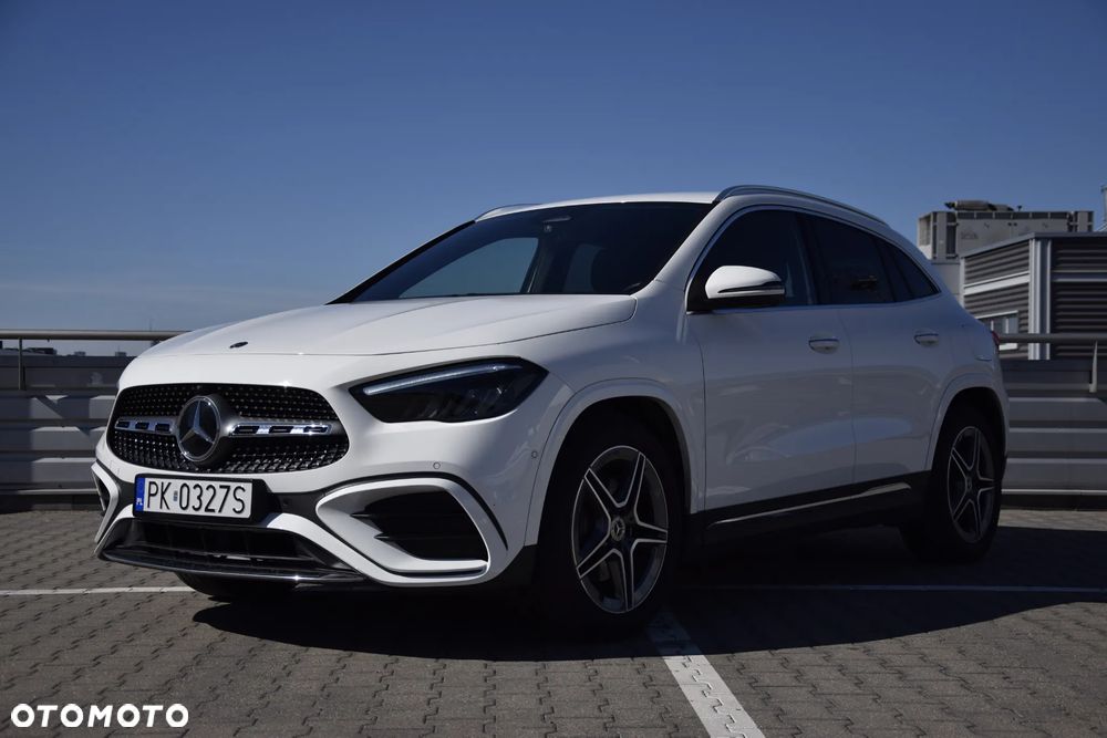 Mercedes-Benz GLA 200 AMG Line - 1