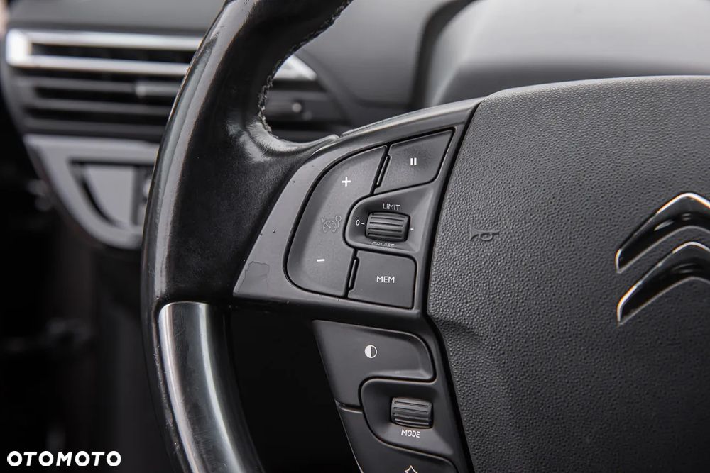 Citroën C4 Picasso 1.2 PureTech Exclusive - 19