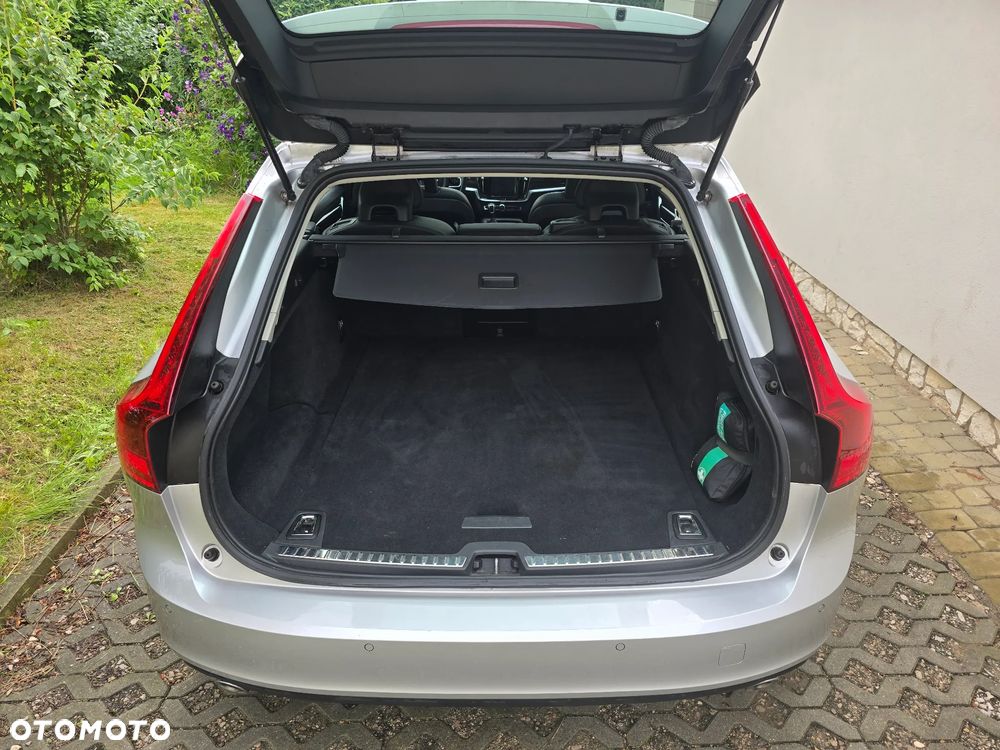 Volvo V90 D4 Momentum - 15