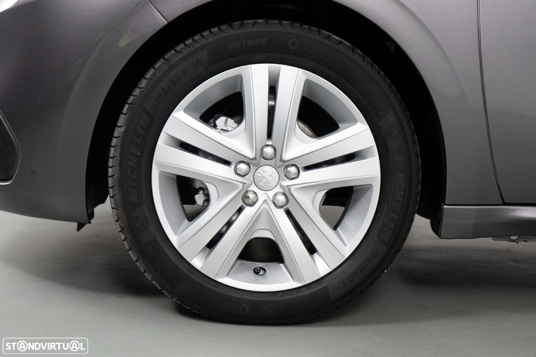 Peugeot 208 1.2 PureTech Allure - 15