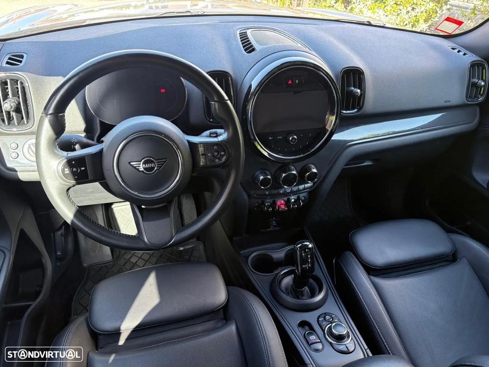 MINI Countryman Cooper D Premium Classic Auto - 28