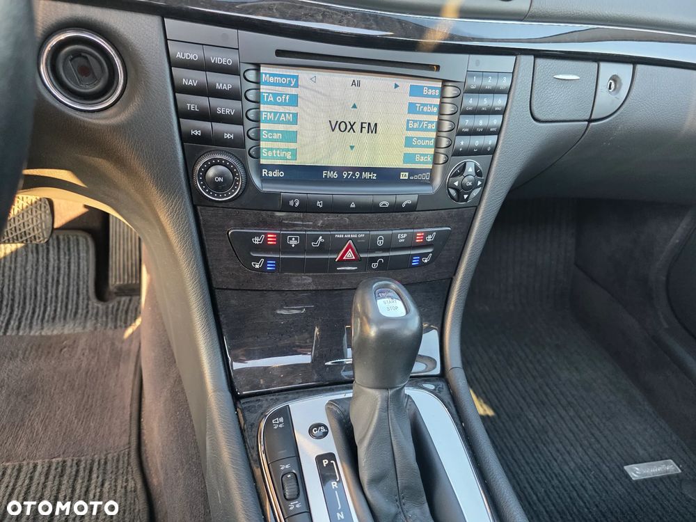 Mercedes-Benz Klasa E - 36