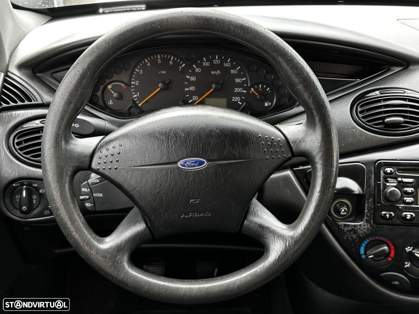 Ford Focus SW 1.4 Ambiente - 9