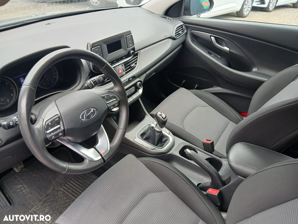 Hyundai i30 1.5 110CP M/T Comfort - 6