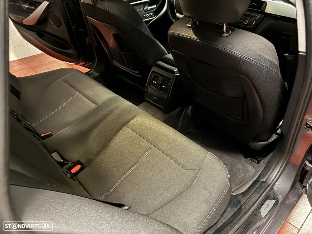 BMW 318 d Line Sport - 8