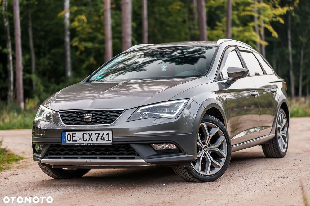 Seat Leon Sportstourer 2.0 TDI Copa S&S 4Drive - 3