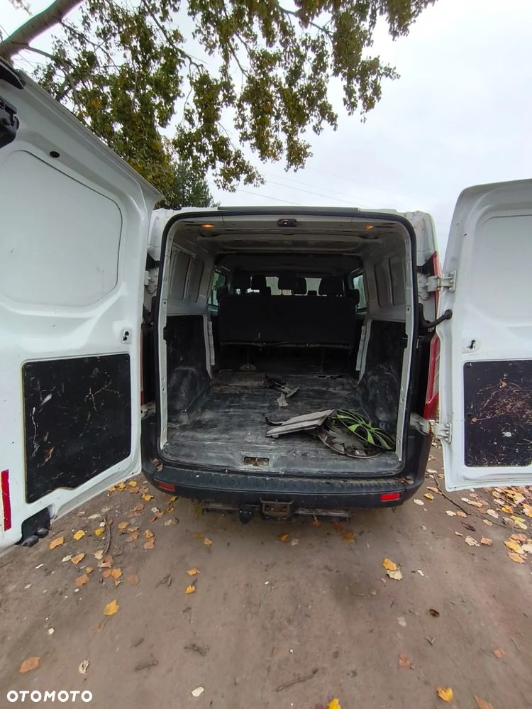 Ford TRANSIT CUSTOM 6 OSÓB - 9