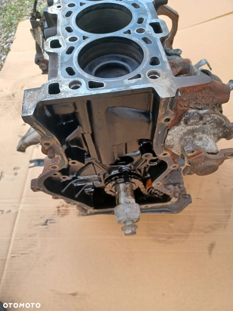 BLOK SILNIKA 2.3 DCI MASTER III MOVANO - 8