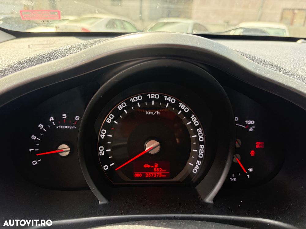 Kia Sportage 2.0 CRDI 184 4WD Fifa World Cup Edition - 9