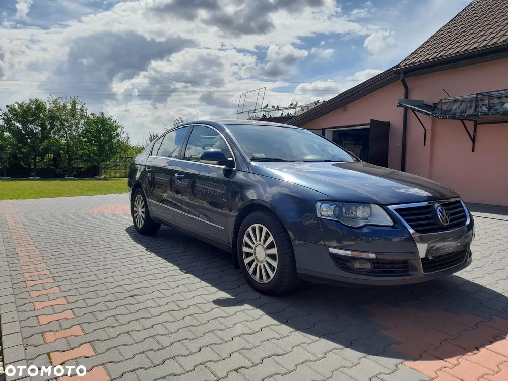 Volkswagen Passat 2.0 TDI DPF Comfortline - 2