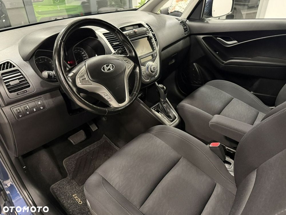 Hyundai ix20 - 12
