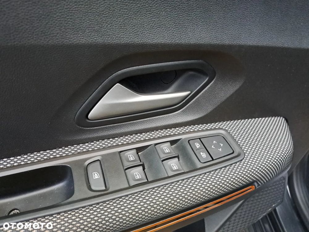 Dacia Sandero Stepway 1.0 TCe Comfort CVT - 21