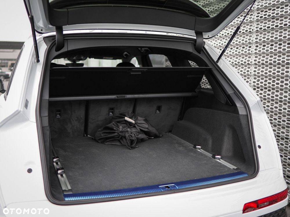 Audi Q7 - 8