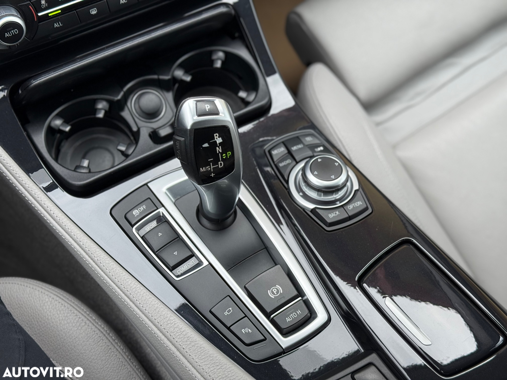 BMW Seria 5 520d Touring Aut. - 26