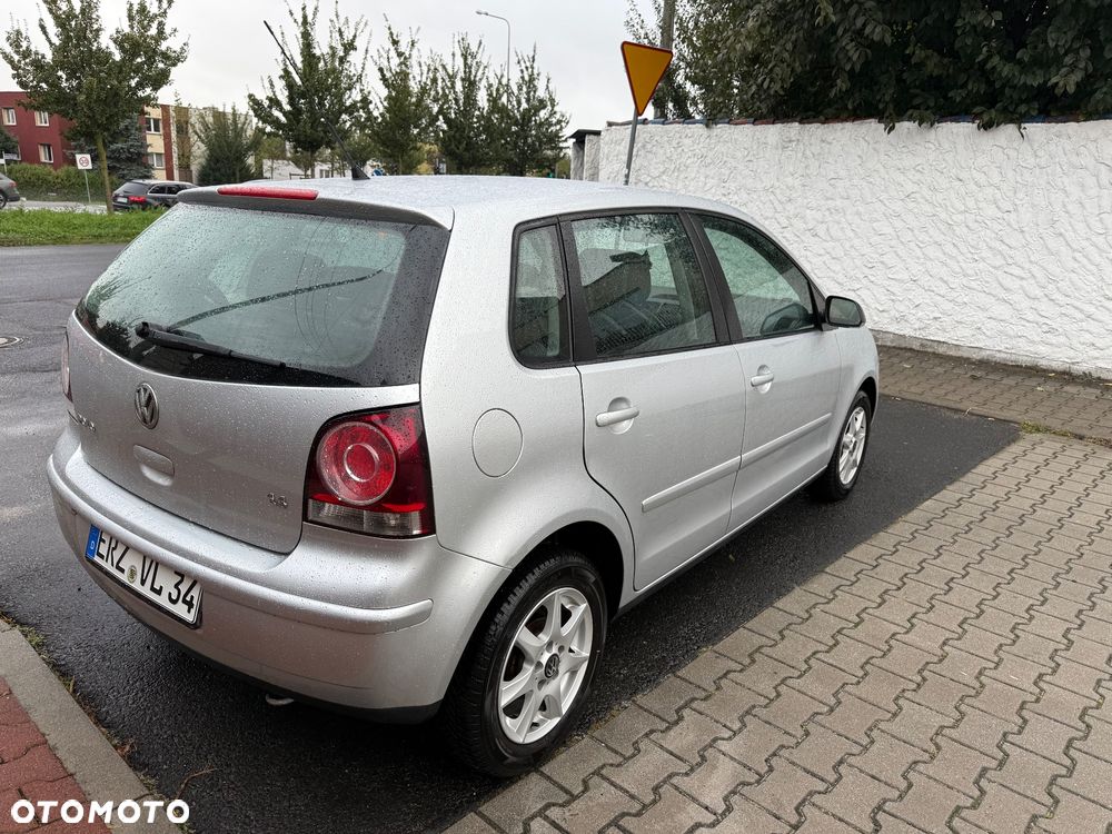 Volkswagen Polo 1.4 16V Trendline - 3